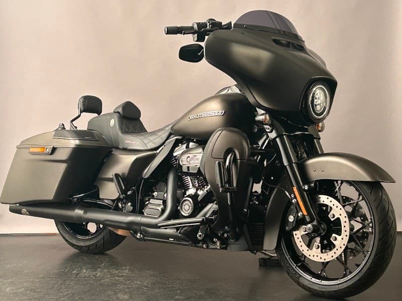 Harley-Davidson FLHXS Street Glide Special